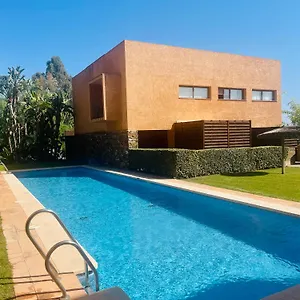 Preciosa Casa De Diseño Valle Del Golf Ideal Familias Vera